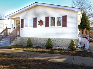 77 Patricia Ln, Mount Laurel, NJ 08054