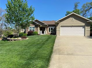 208 Eagle Ave, Gravois Mills, MO 65037