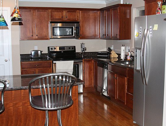 1st image of 1644 Highland Ave