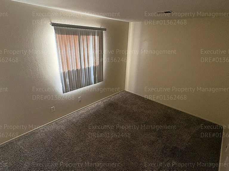 524 Sunset Meadow Ln — Photo 24