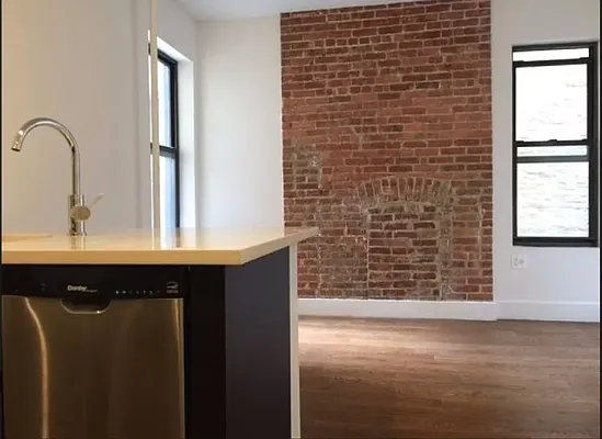 Rented by Trion Real Estate Management | media 11