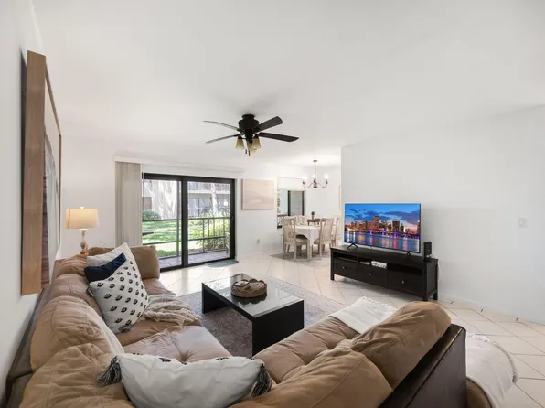 150 Pineview Road #J2, Jupiter, FL 33469