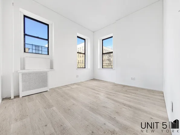182 Havemeyer Street image 1 of 11