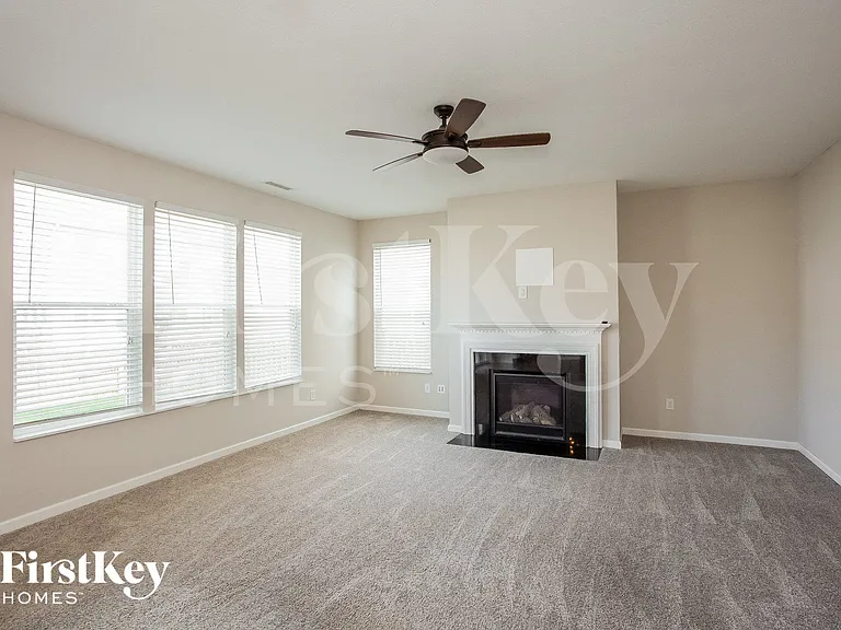 10576 Glenwyck Pl — Photo 3