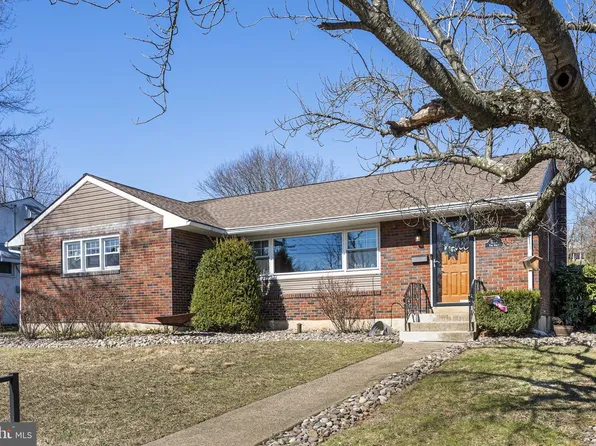 1243 Pine St, Pottstown, PA 19464