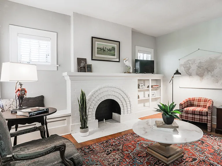 1508 N Robinson Ave #2 — Photo 7