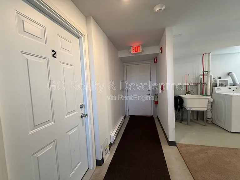 284 W Windsor Ter #2 — Photo 15