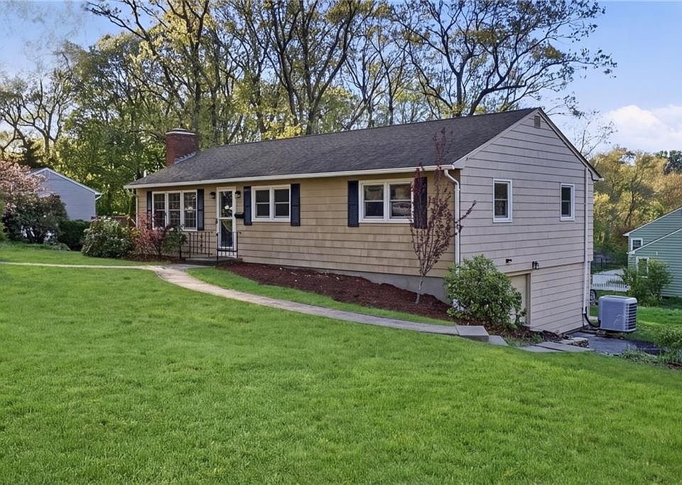 1st image of 187 Maplewood Dr
