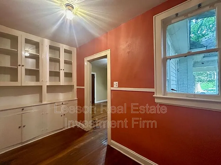 3345 Alexander Ave — Photo 9