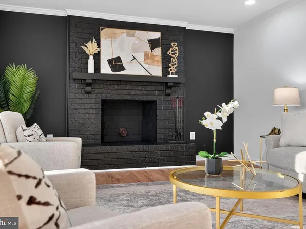 8808 Black Alder Dr, Alexandria, VA 22309