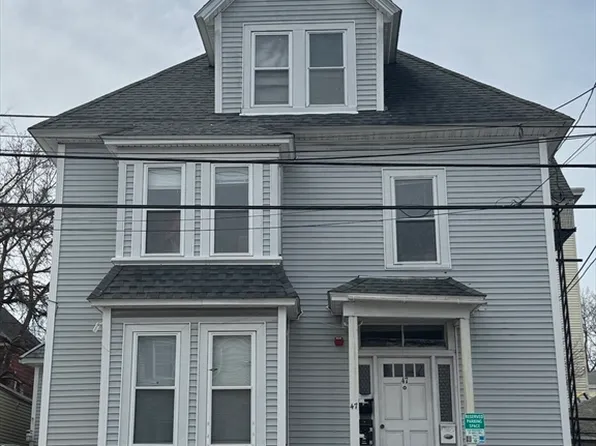 47 Mount Vernon St, Lowell, MA 01854