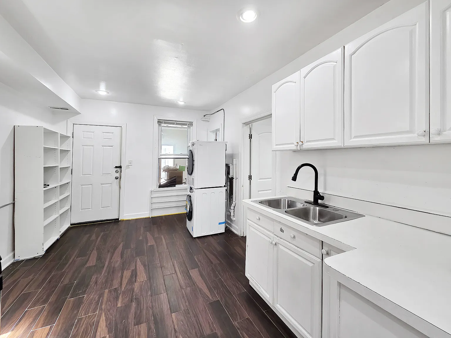 2 bed, 750 sqft, $1,500 — Photo 3