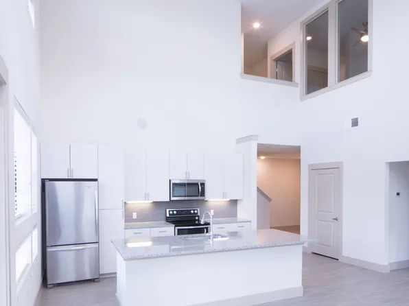 Magnolia off Henderson