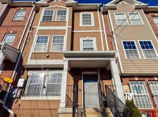 5030 B St SE, Washington, DC 20019