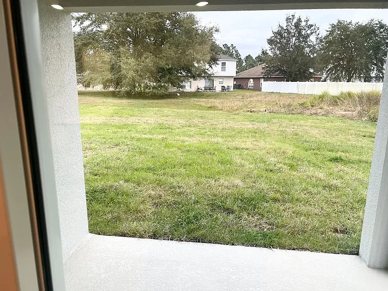 709 Versailles Ln — Photo 12