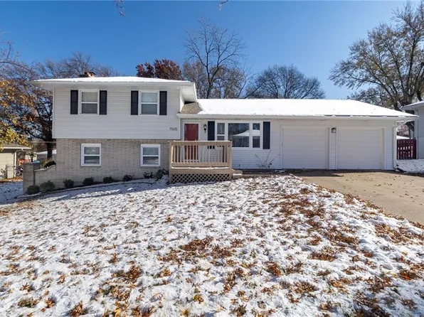 7505 N Wyandotte St, Gladstone, MO 64118