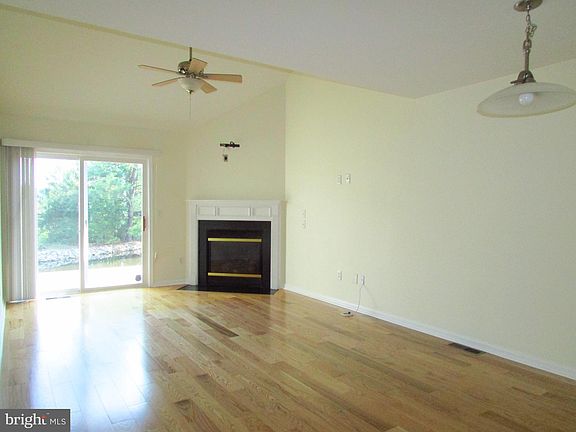 2nd image of 136 Teal Dr Unit 6