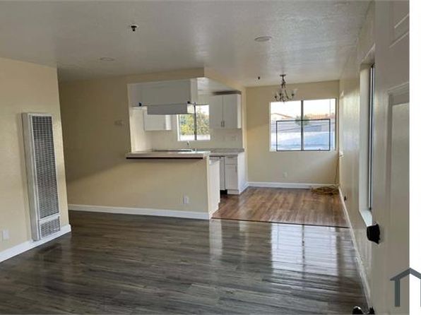 4311 W 120th St APT 4