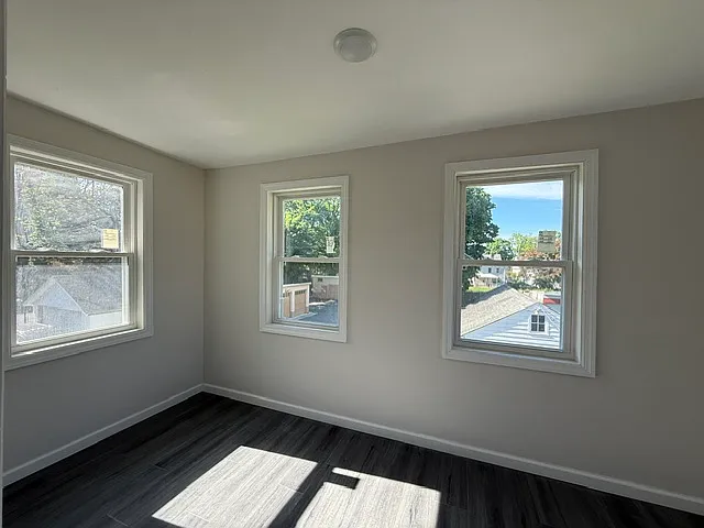 Mansion St — Photo 8
