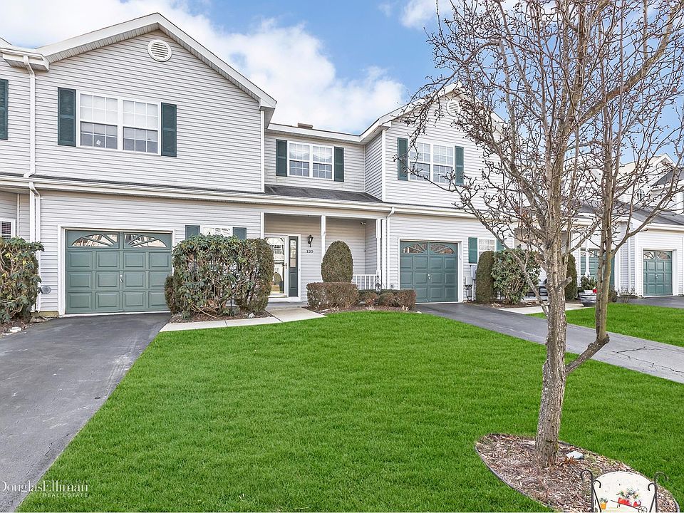 1st image of 130 Willow Wood Dr
