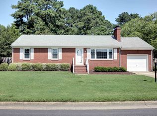 9 Glen More Dr, Poquoson, VA 23662