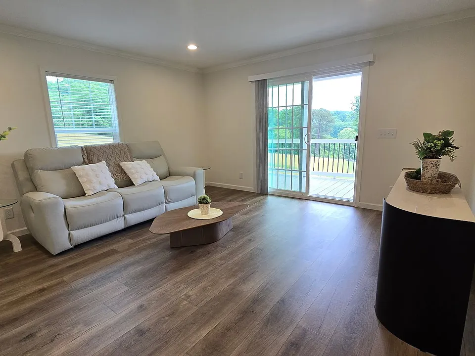 557 Monteith Branch Rd