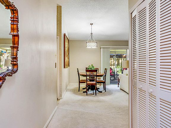2nd image of 786 E Victoria Cir