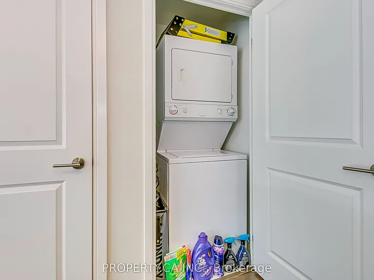 21 Scollard St #406 — Photo 25