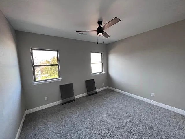 1063 Lake Trail Dr — Photo 15