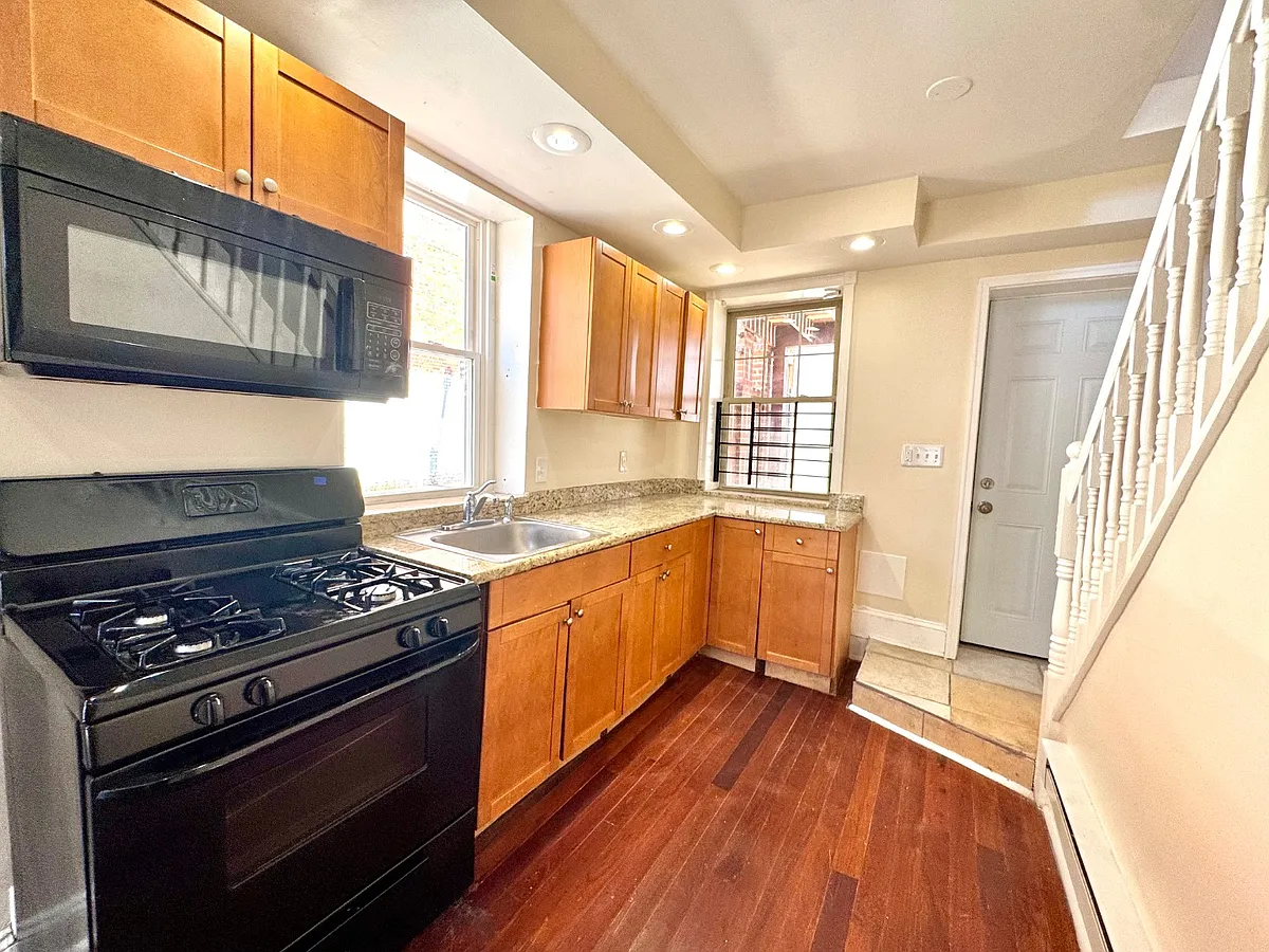 Unit Photo - 513 Callender St