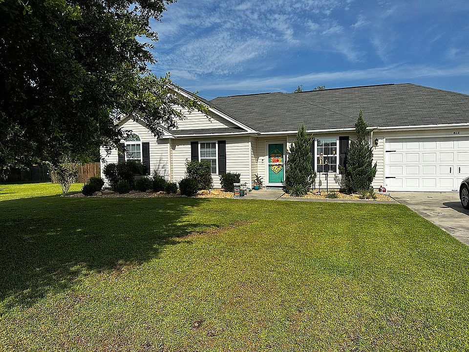 1st image of 411 Hartley Dr