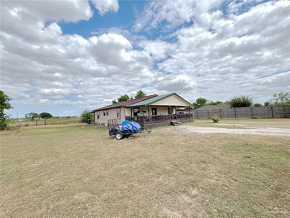 3rd image of 8706 Palos Grandes St