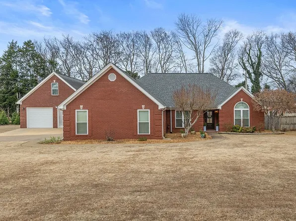 589 Oakview Cir, Killen, AL 35645