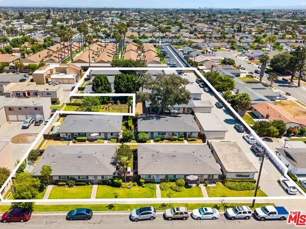 17062 B Ln, Huntington Beach, CA 92647