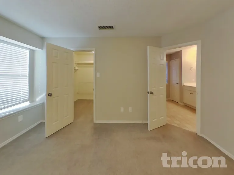 513 Valley View Dr — Photo 7