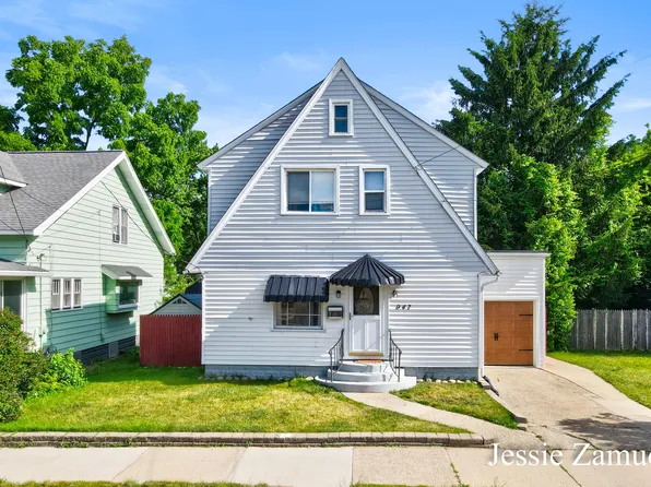 947 Lyon St NE, Grand Rapids, MI 49503
