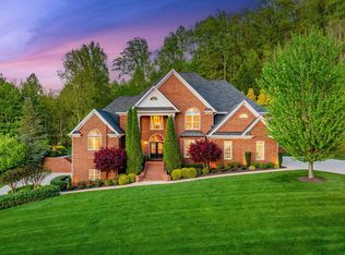 5005 Preston Park Dr, Kingsport, TN 37664