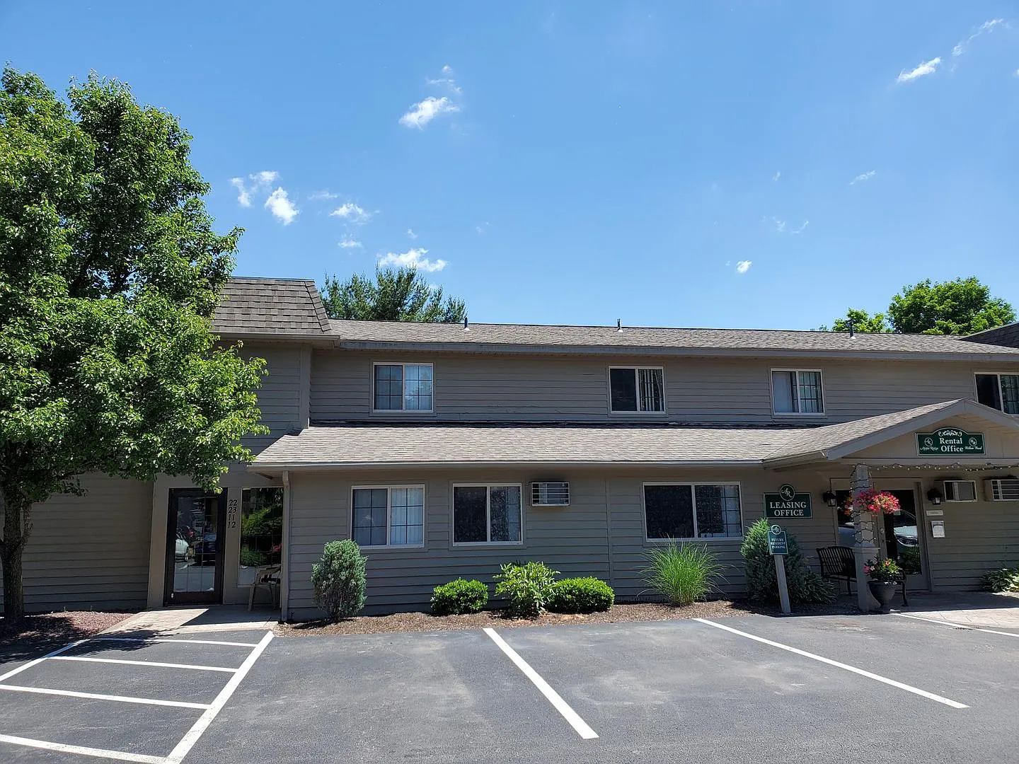Apple Ridge Apartment Homes — Photo 3