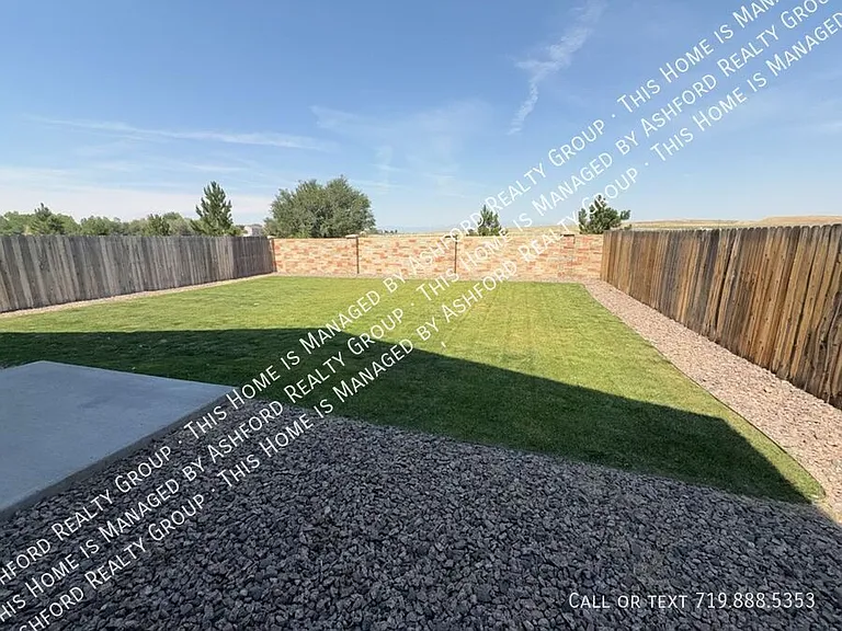 6142 Meadowbank Ln — Photo 20