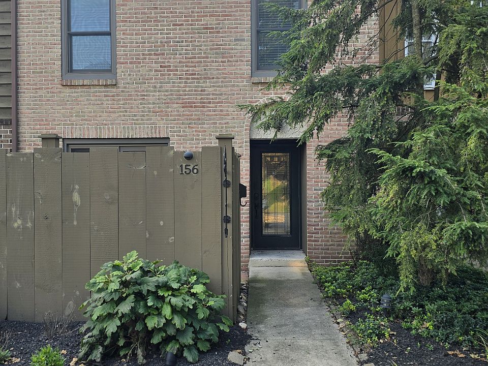 Front entryway