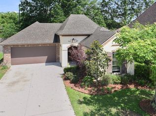 201 Country Park Dr, Youngsville, LA 70592