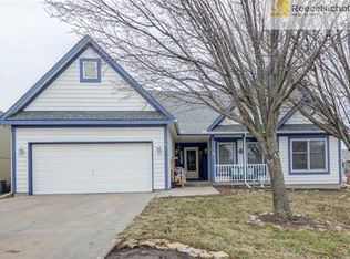 510 N Oak St, Gardner, KS 66030