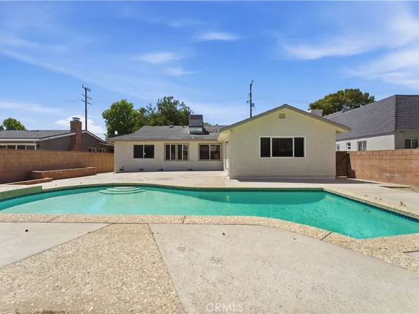 10944 Haskell Ave, Granada Hills, CA 91344