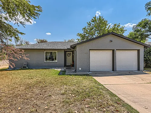 6101 London Dr Photo 1