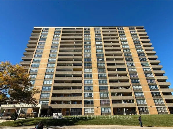 40 Panorama Ct, Toronto, ON M9V 4M1
