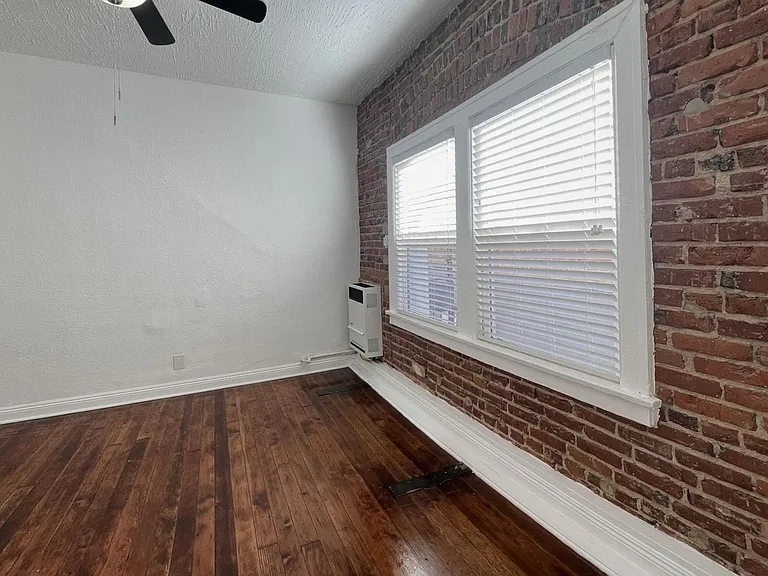 Leeward Apartments — Photo 5