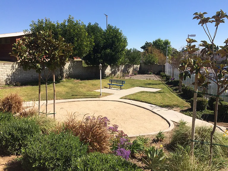 Mills Terrace — Photo 18