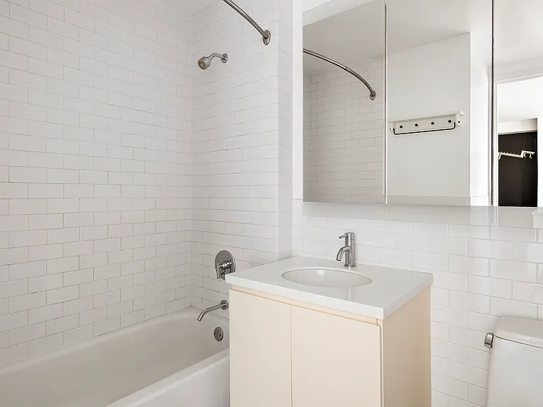 189 Schermerhorn St #23G — Photo 5