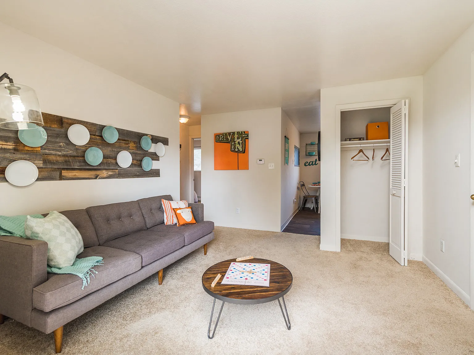 Village Gardens Apartments — Photo 2