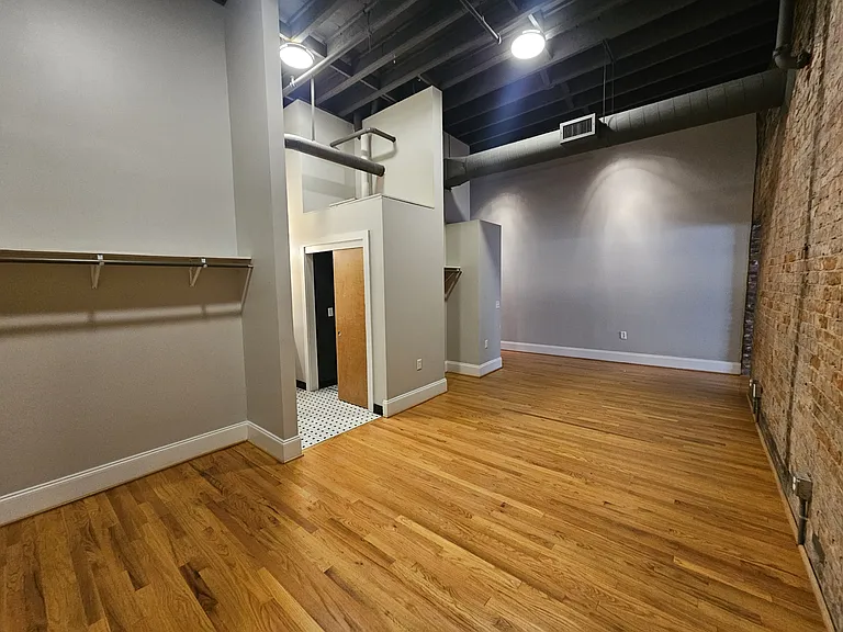 1417 Market St #35 — Photo 5